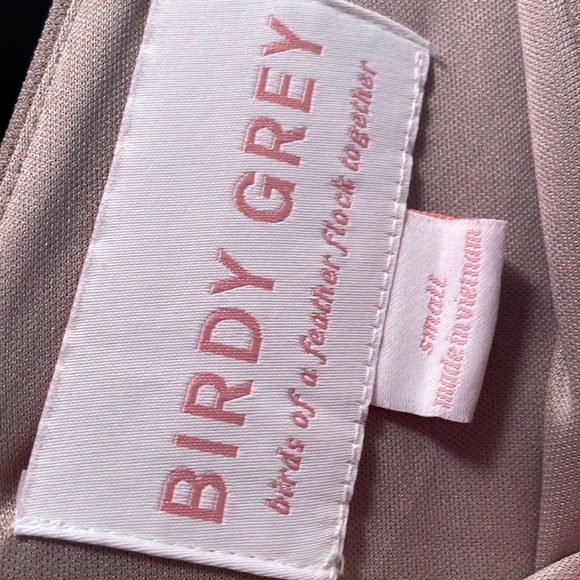 Stunning Birdy Grey dress. Size small. Quality material. - Picture 2 of 3